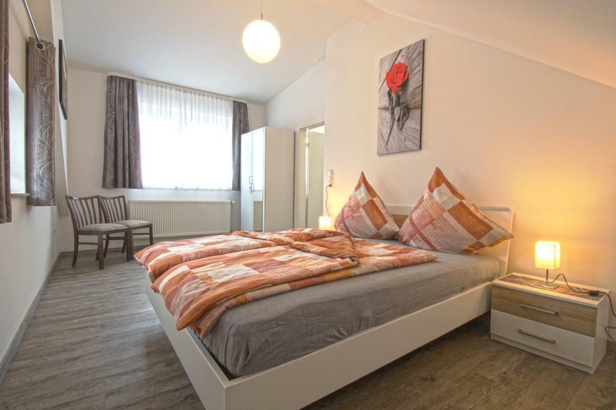 Ferienhaus An Der Burg Namedy Andernach Exteriör bild